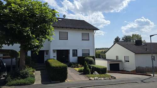 Foto - Haus zum Kaufen in Hüttenberg 389.000,00 € 154 m²