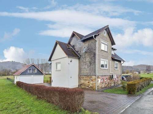 Foto - Haus zum Kaufen in Biedenkopf 547.000,00 € 155 m²