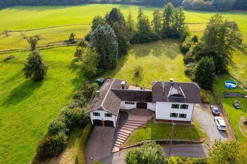 Foto - Haus zum Kaufen in Neustadt (Wied) 568.000,00 € 303 m²