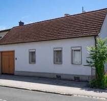 Haus zum Kaufen in Hanau Kesselstadt 369.000,00 € 215 m² - Hanau / Kesselstadt