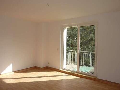 Foto - Wohnung zum Mieten in Weissenfels 329,23 € 59.86 m²