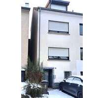 Haus zum Kaufen in Püttlingen 115.000,00 € 130 m²