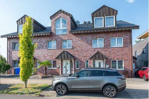 Foto - Haus zum Kaufen in Mönchengladbach 498.000,00 € 196 m²