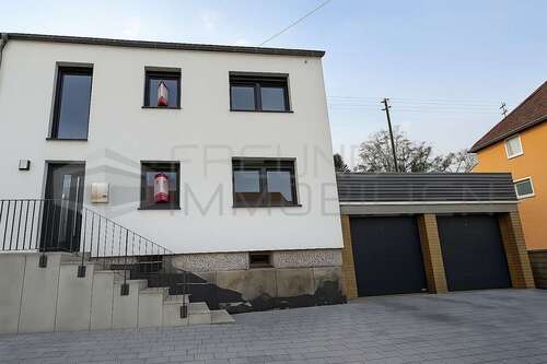 Foto - Haus zum Kaufen in Wiesbaden Dotzheim 689.000,00 € 125 m²