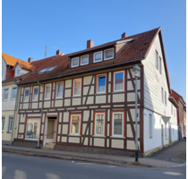 Haus zum Kaufen in Dransfeld 469.000,00 € 325 m²