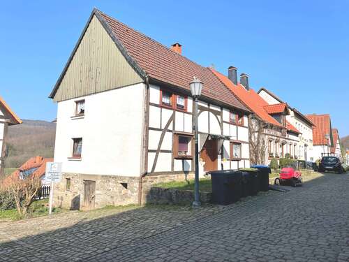 Foto - Haus zum Kaufen in Schieder-Schwalenberg 98.000,00 € 170 m²