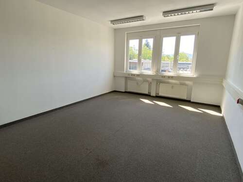 Foto - Büro in Freilassing 209,18 € 24.61 m²