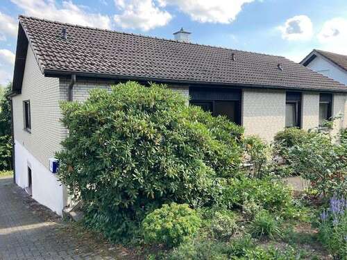 Foto - Haus zum Kaufen in Bergneustadt - Wiedenest 245.000,00 € 210 m²