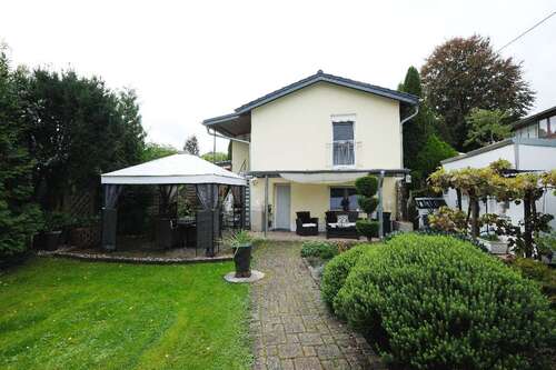 Foto - Haus zum Mieten in Neunkirchen-Seelscheid 950,00 € 90 m²