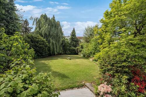 Foto - Wohnung zum Mieten in Düsseldorf-Mörsenbroich 3.700,00 € 200 m²