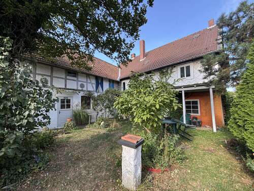 Foto - Haus zum Kaufen in Wendeburg 179.000,00 € 247 m²