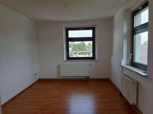 Foto - Wohnung zum Mieten in Werdau 236,00 € 47.22 m²