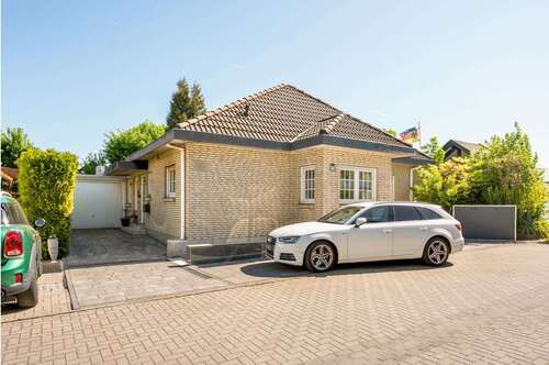 Foto - Haus zum Kaufen in Schwetzingen 985.000,00 € 211.11 m²