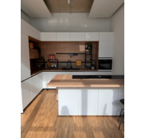 Büro in München 550,00 € 30 m² - 550,00 EUR Kaltmiete, ca.  30,00 m² in München (PLZ: 81379)