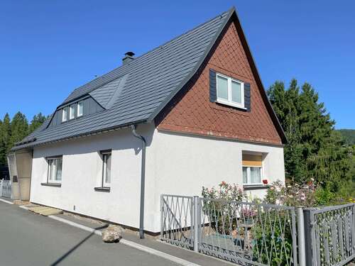 Foto - Haus zum Kaufen in Klingenthal 99.000,00 € 100 m²
