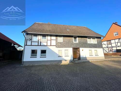 Foto - Haus zum Kaufen in Northeim 195.000,00 € 270 m²