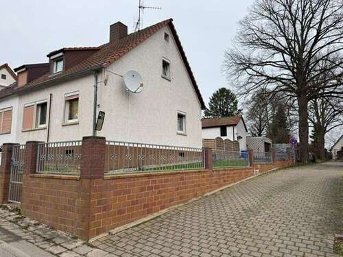 Foto - Haus zum Kaufen in Obrigheim 275.000,00 € 85 m²