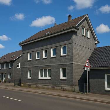 Foto - Haus zum Kaufen in Wermelskirchen 589.000,00 € 392 m²
