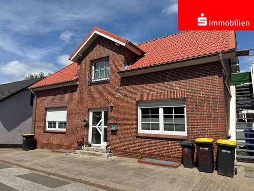 Foto - Haus zum Kaufen in Burg 219.000,00 € 263 m²