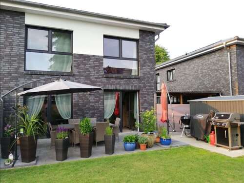 Foto - Haus zum Mieten in Lehrte 1.490,00 € 126 m²