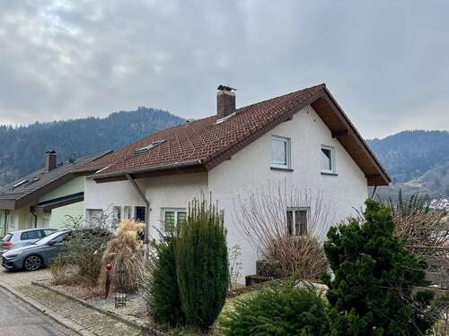 Foto - Haus zum Kaufen in Weisenbach 410.000,00 € 187 m²