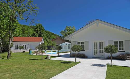 Foto - Haus zum Kaufen in Siegsdorf 1.499.999,00 € 220 m²