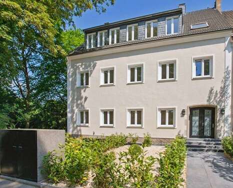 Foto - Haus zum Kaufen in Düsseldorf - Flingern-Nord 3.195.000,00 € 430 m²