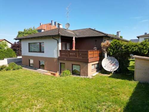 Foto - Haus zum Kaufen in Adlkofen 485.000,00 € 294 m²
