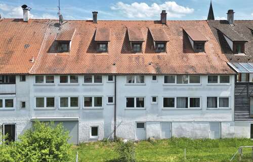 Foto - Haus zum Kaufen in Rot 247.000,00 € 377.13 m²