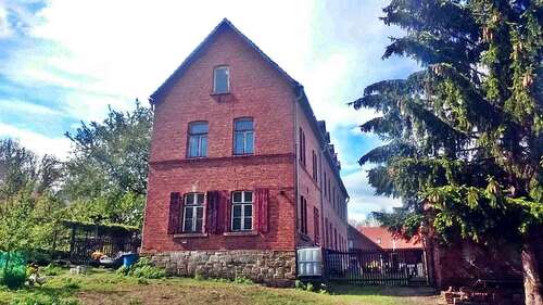 Foto - Haus zum Kaufen in Teuchern 135.000,00 € 520 m²