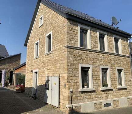 Foto - Haus zum Kaufen in Bechenheim 550.000,00 € 120 m²