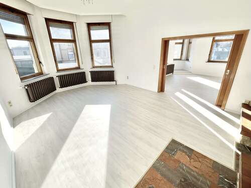 Foto - Haus zum Kaufen in Börde-Hakel 259.000,00 € 475 m²