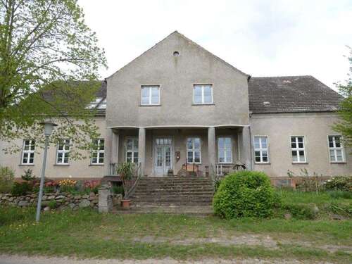Foto - Haus zum Kaufen in Sonnenberg 180.000,00 € 261 m²