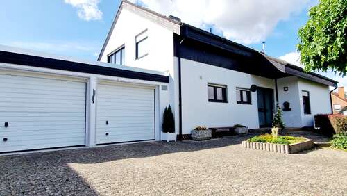Foto - Haus zum Kaufen in Rodenberg 439.000,00 € 225 m²