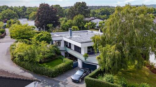 Foto - Haus zum Kaufen in Kelkheim 2.995.000,00 € 300 m²