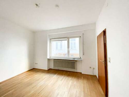 Foto - Wohnung zum Mieten in Wiesbaden 330,01 € 26 m²