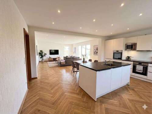Foto - Haus zum Kaufen in Monheim 899.000,00 € 160 m²