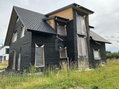 Foto - Haus zum Kaufen in Warthausen 899.000,00 € 235 m²