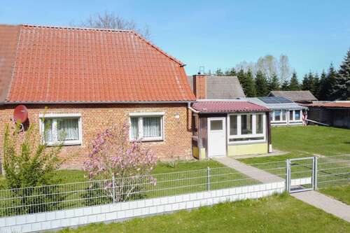 Foto - Haus zum Kaufen in Schlemmin 140.000,00 € 128.01 m²