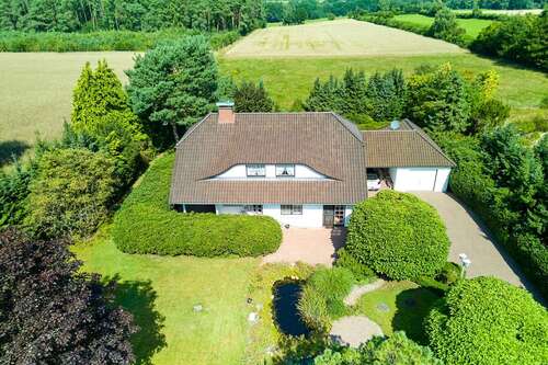 Foto - Haus zum Kaufen in Hanstedt-Schierhorn 890.000,00 € 180 m²