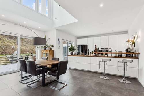 Foto - Haus zum Kaufen in Arnsberg 740.000,00 € 188 m²