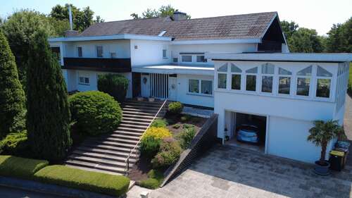 Foto - Haus zum Kaufen in Battenberg 599.000,00 € 628 m²
