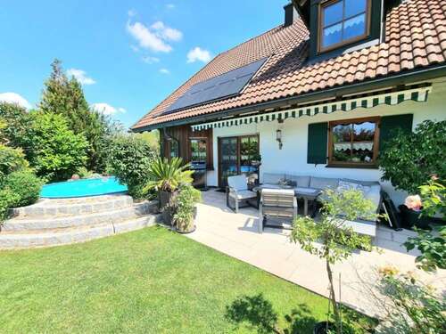 Foto - Haus zum Kaufen in Burgoberbach 699.000,00 € 226 m²
