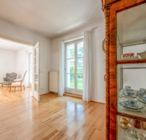 Haus zum Kaufen in Gräfelfing 2.800.000,00 € 300 m²