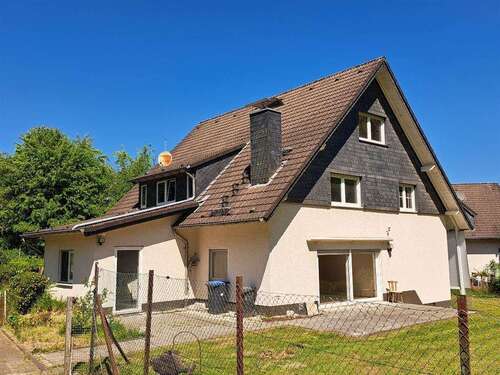 Foto - Haus zum Kaufen in Bergisch Gladbach 760.000,00 € 227 m²