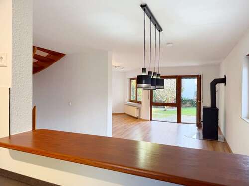 Foto - Haus zum Mieten in Esslingen am Neckar 2.230,00 € 171.31 m²