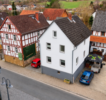 Haus zum Kaufen in Staufenberg 181.000,00 € 140 m²