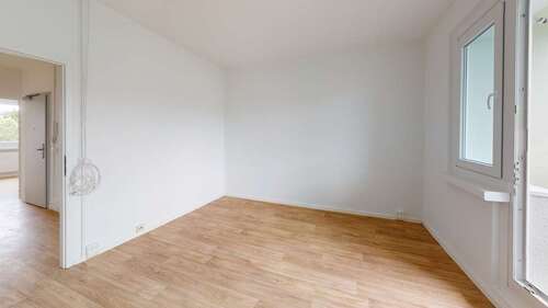 Foto - Wohnung zum Mieten in Halle 420,00 € 57.17 m²