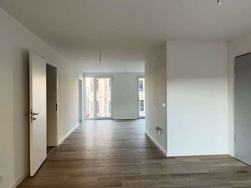 Foto - Wohnung zum Mieten in Halle (Saale) 1.112,00 € 82.37 m²