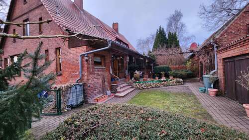 Foto - Haus zum Kaufen in Genthin 138.900,00 € 180 m²